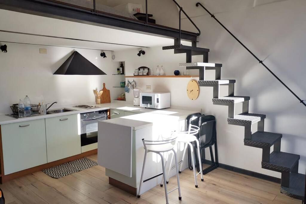 Studio Loft In The Center Sanremo For 3 People المظهر الخارجي الصورة