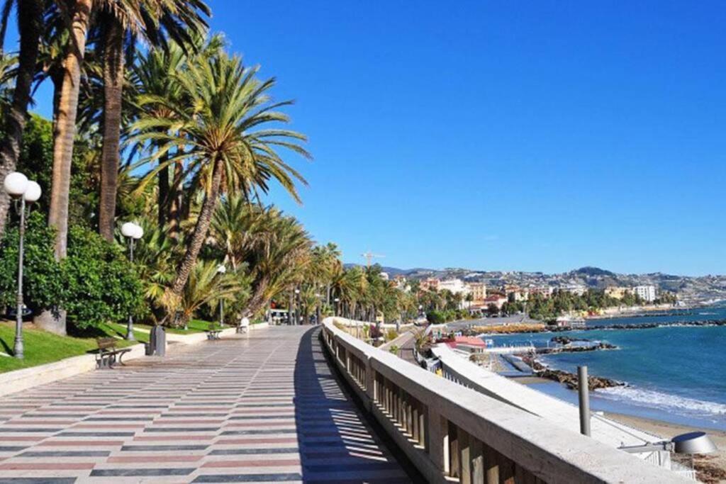Studio Loft In The Center Sanremo For 3 People المظهر الخارجي الصورة